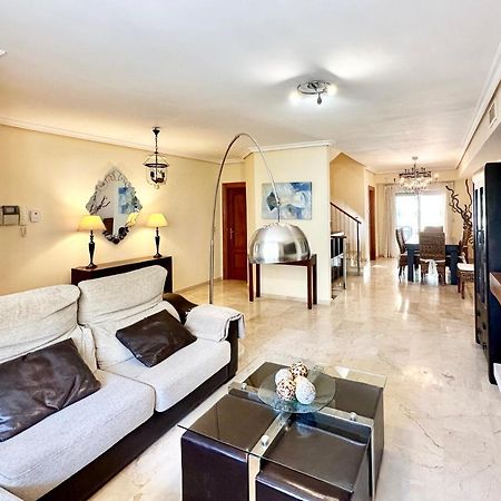 El Arenal Townhouse By The Beach With Swimming Pool - Eaw Homes 마르베야 외부 사진