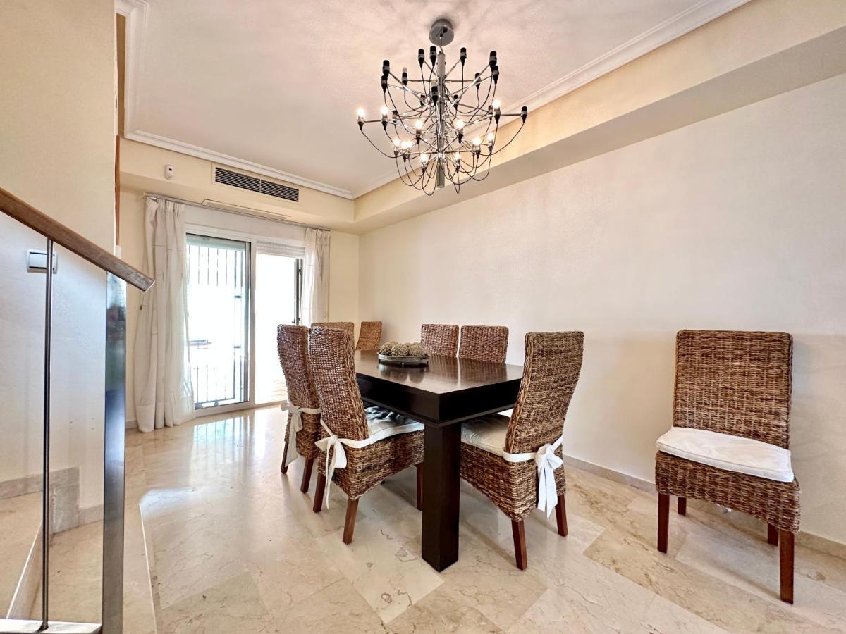 El Arenal Townhouse By The Beach With Swimming Pool - Eaw Homes 마르베야 외부 사진