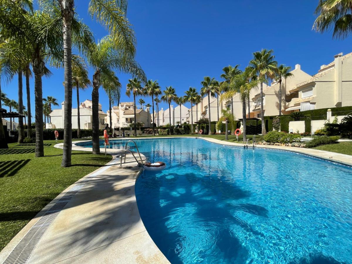 El Arenal Townhouse By The Beach With Swimming Pool - Eaw Homes 마르베야 외부 사진